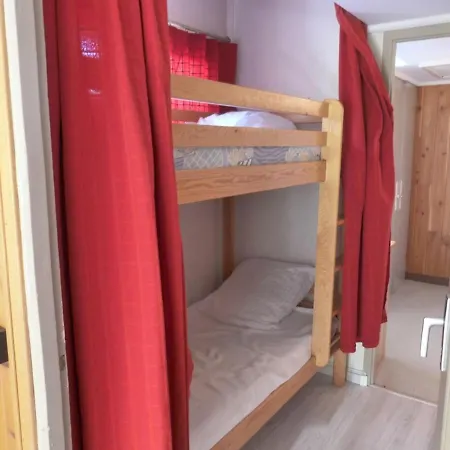 Apartment Enchastrayes, 2 Pieces, 6 Personnes - Fr-1-691-7
